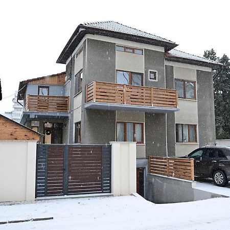 Vila Aras Simeria Luaran gambar